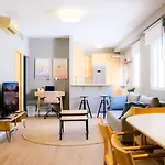 Atico Alfonso | Amplio Centrico Renovado | 10 Pax