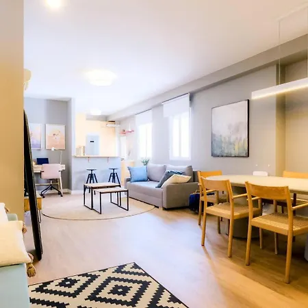 Apartment Atico Alfonso Amplio Centrico Renovado 10 Pax *