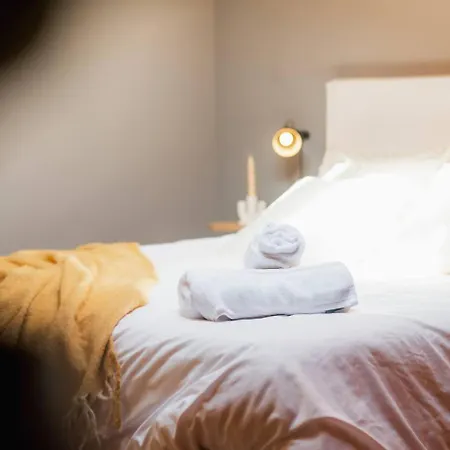 ático Alfonso Amplio Céntrico Renovado 10 Pax