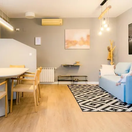 ático Alfonso Amplio Céntrico Renovado 10 Pax Apartamento *