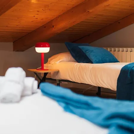 Apartamento ático Alfonso Amplio Céntrico Renovado 10 Pax