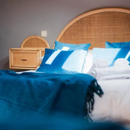 Apartamento ático Alfonso Amplio Céntrico Renovado 10 Pax *