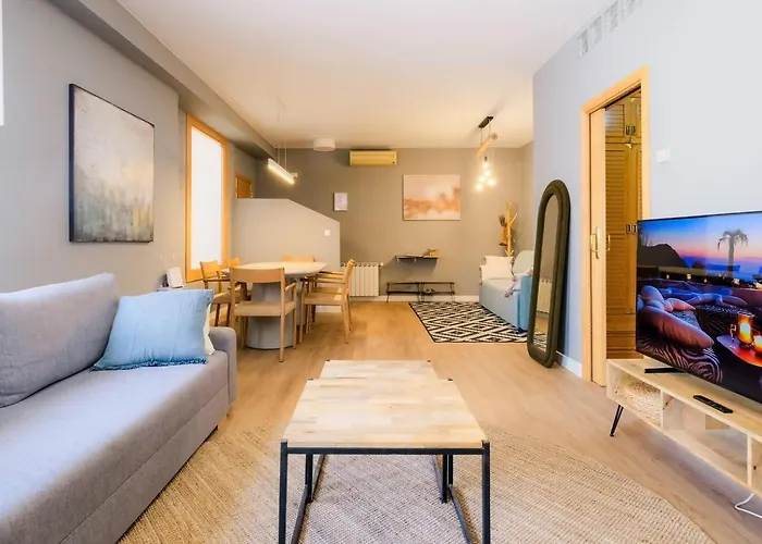 Atico Alfonso | Amplio Centrico Renovado | 10 Pax * 萨拉戈萨