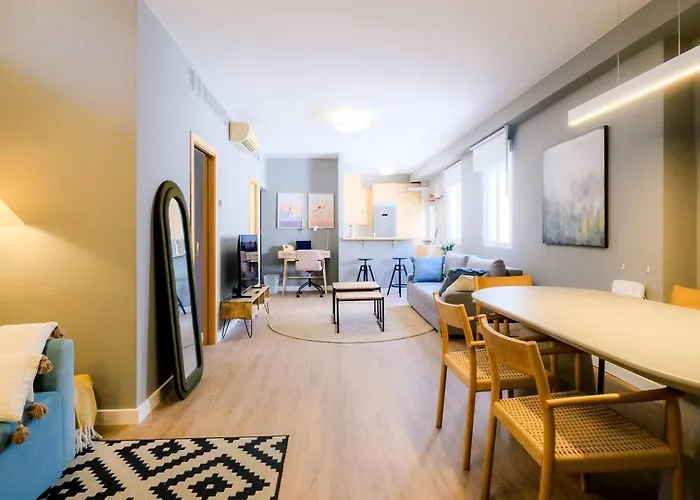 Atico Alfonso | Amplio Centrico Renovado | 10 Pax Апартаменты