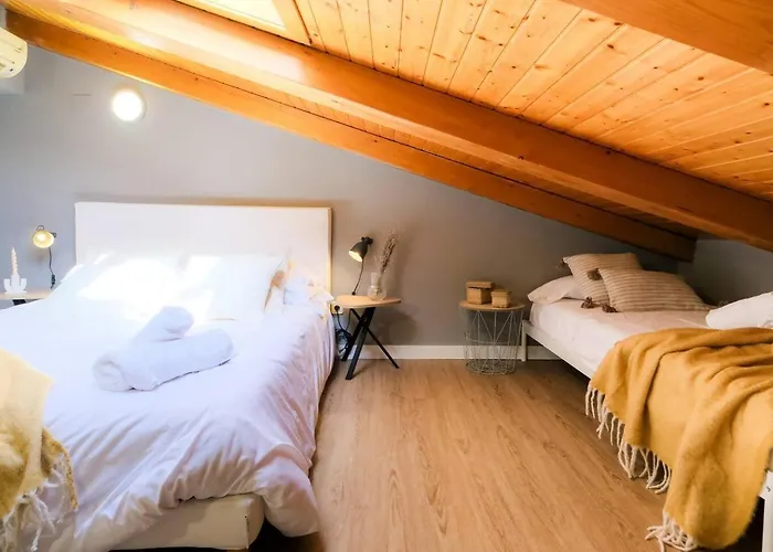 Atico Alfonso | Amplio Centrico Renovado | 10 Pax 公寓 *