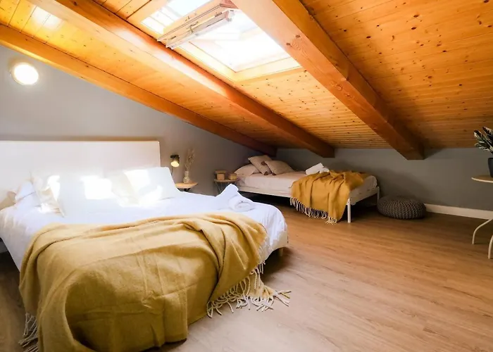 Atico Alfonso | Amplio Centrico Renovado | 10 Pax Сарагоса